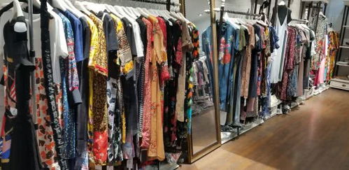 合肥一服裝工廠店品牌t恤10元,是噱頭還是營(yíng)銷,小編親歷揭曉