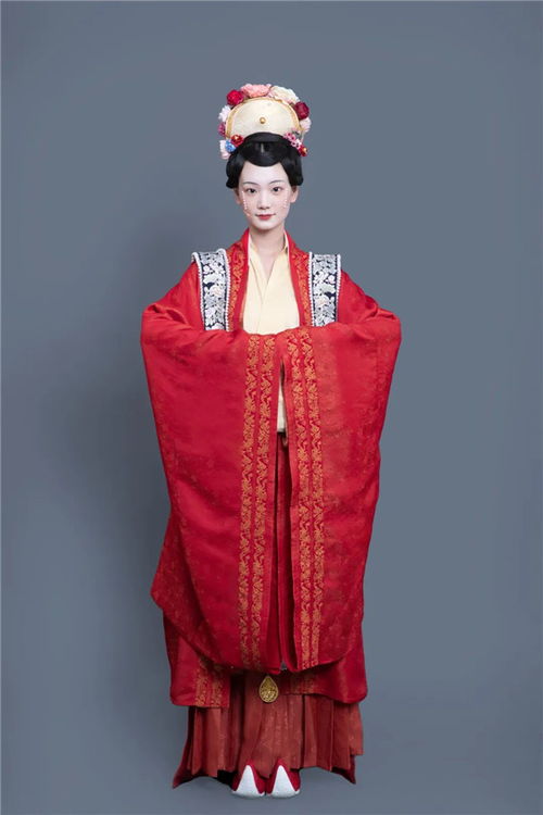 華夏衣冠,跨越千年 北京服裝學(xué)院助力 中國詩詞大會(huì) 呈現(xiàn)古代婚禮服飾